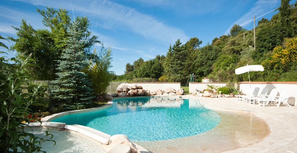 Domaine De Bertrandy Bed & Breakfast Allemagne-en-Provence Exterior photo