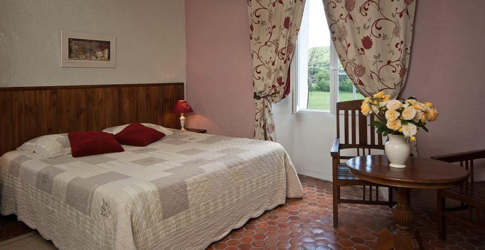 Domaine De Bertrandy Bed & Breakfast Allemagne-en-Provence Exterior photo